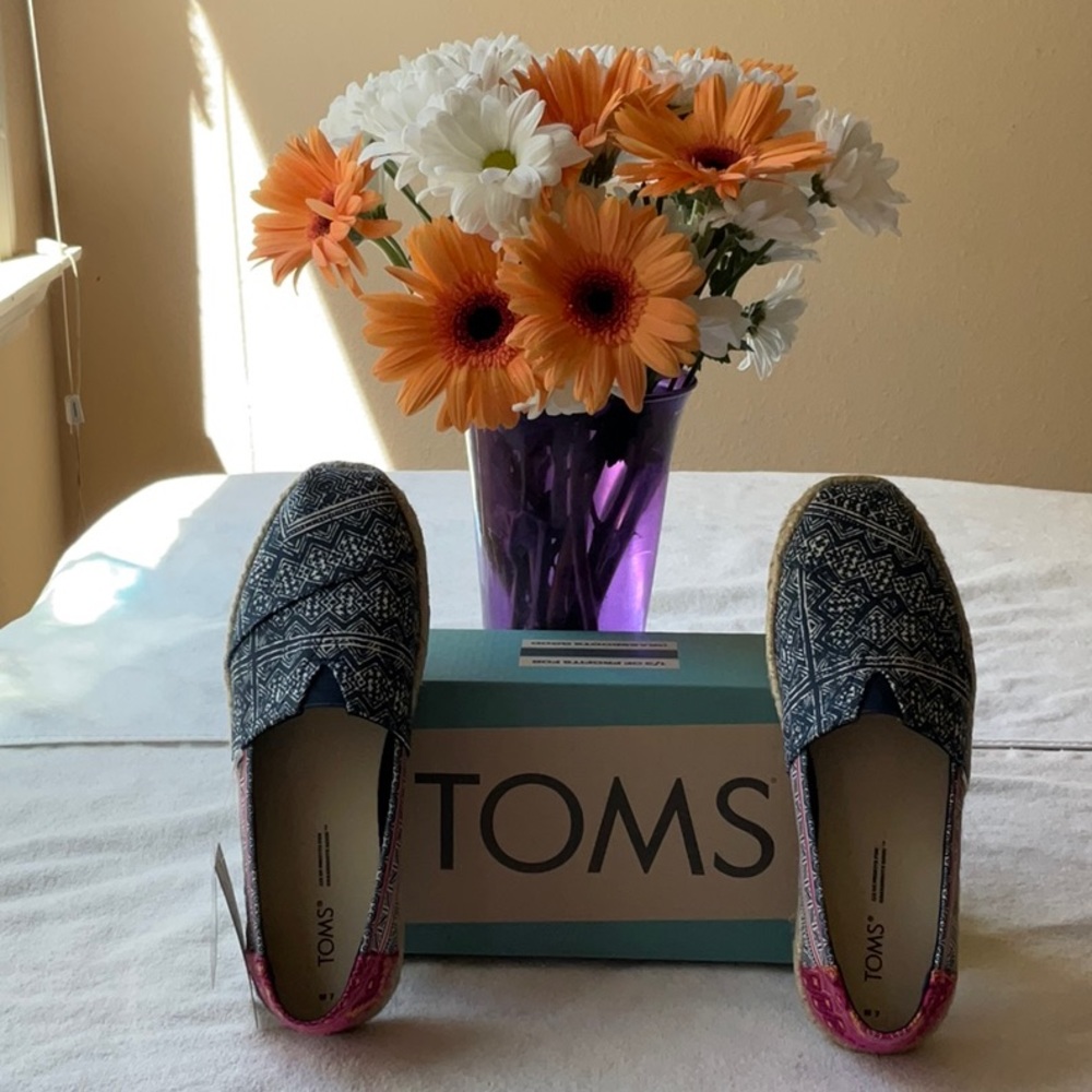 🪷 TOMS HMONG INDIGO FLORAL ROPE ESPADRILLE 🪷 - Picture 4 of 16